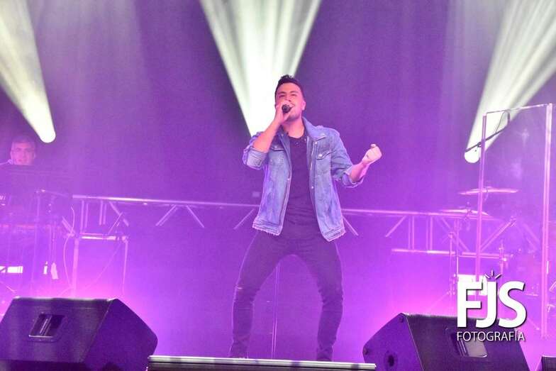 Momento de la actuación de anoche de Elías Uche/Francisco Javier Santana.